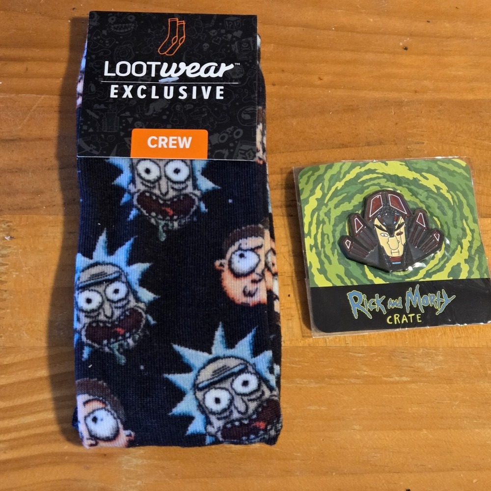 Rick and Morty Loot Crate Loot Wear Crew Socks Enamel Pin Set Adult Swim New